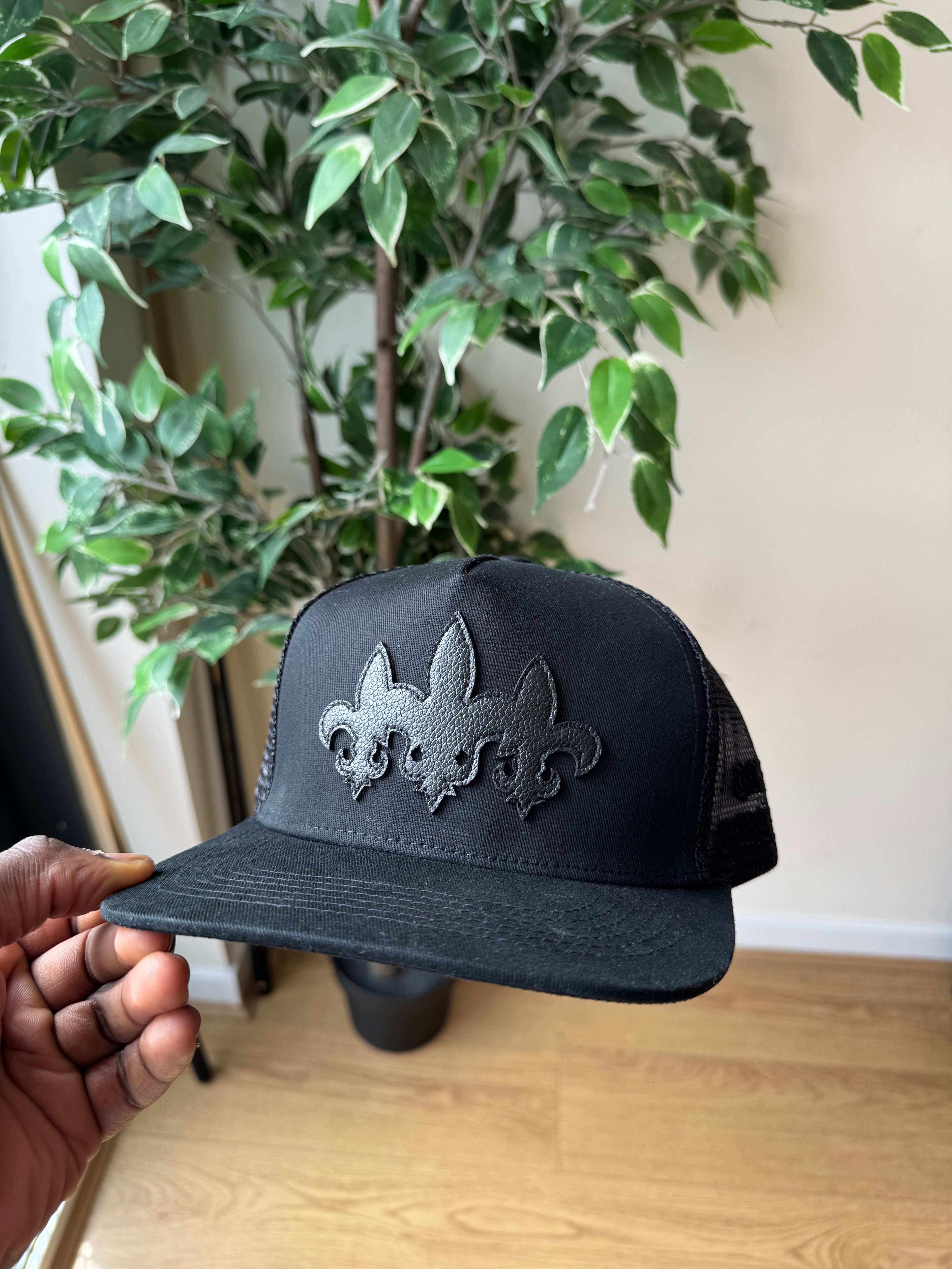 ONYX KROWN
